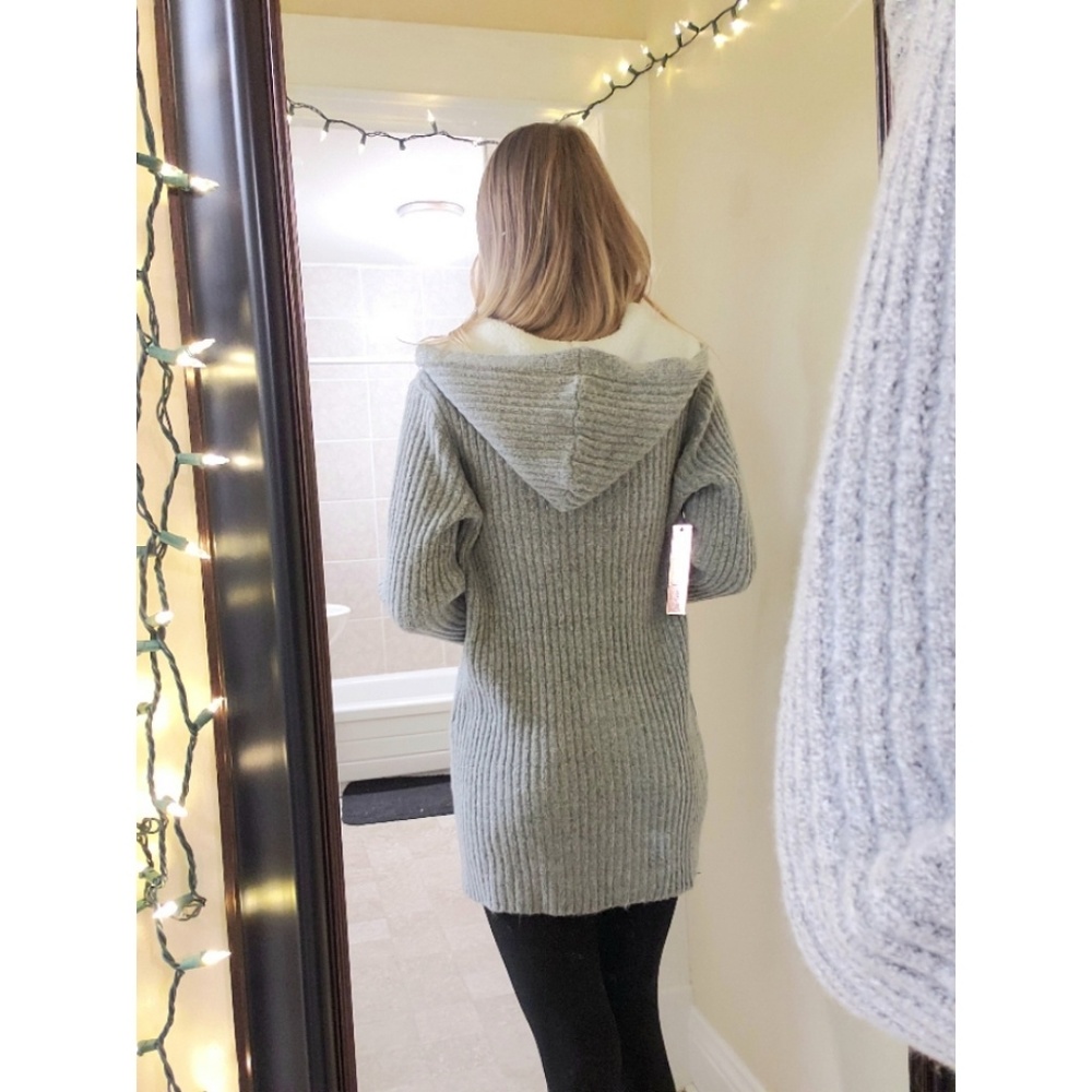 Zumiez sherpa lined cardigan